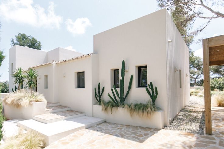 destination soleil - Les murs en chaux, la signature déco des Baléares ibiza minorque formentera