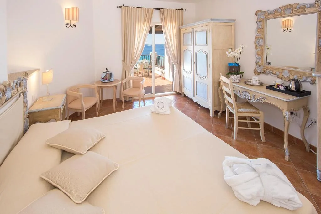 Colonna Grand Hotel Capo Testa