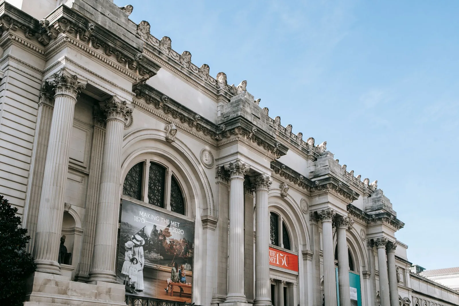 La façade du Metropolitan Museum of Art sur la Cinquième Avenue