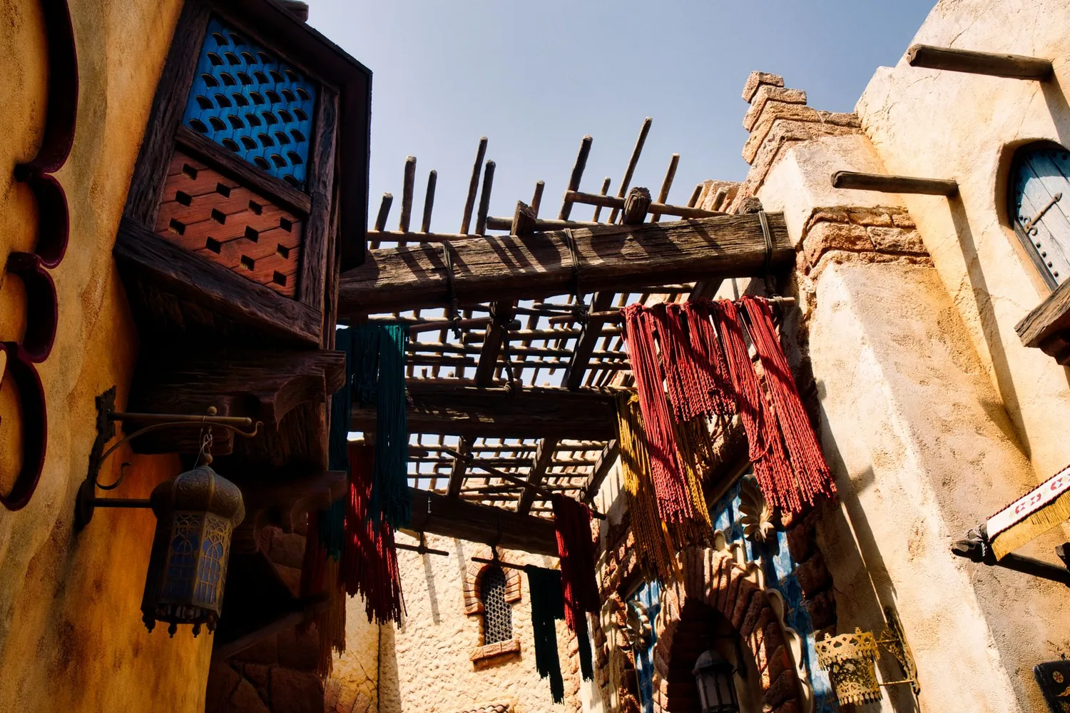 Details d'architecture en bois a Tokyo DisneySea