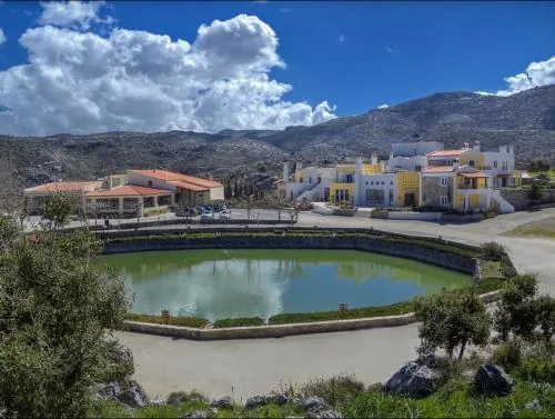 Delina Mountain Resort, hébergement à Anogia en Crète