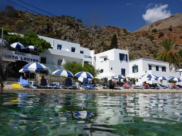 Hotel Porto Loutro on the Beach, hébergement à Loutro en Crète