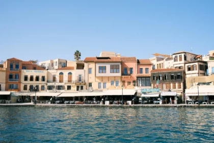 Façades colorées du port vénitien de La Canée (Chania), en Crète