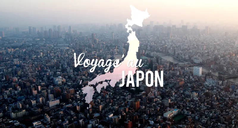 Vue aérienne de Tokyo avec la carte du Japon en surimpression, guide pour préparer son voyage au Japon